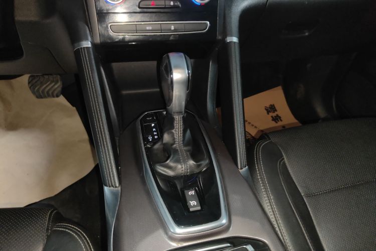 雷诺 科雷傲 2017款 2.5L 四驱尊贵版中控内饰18