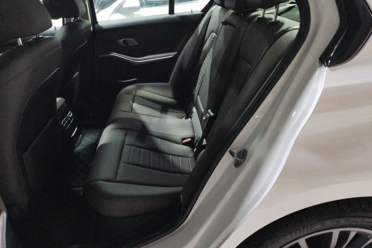 宝马3系 2020款 320i 运动套装中控内饰21