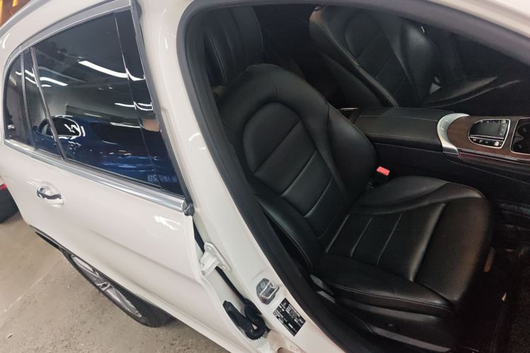 奔驰GLC 2020款 GLC 260 L 4MATIC 豪华型中控内饰41