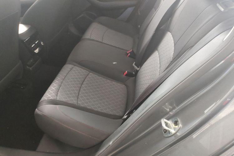 荣威i5 2023款 1.5L 手动舒享版中控内饰21