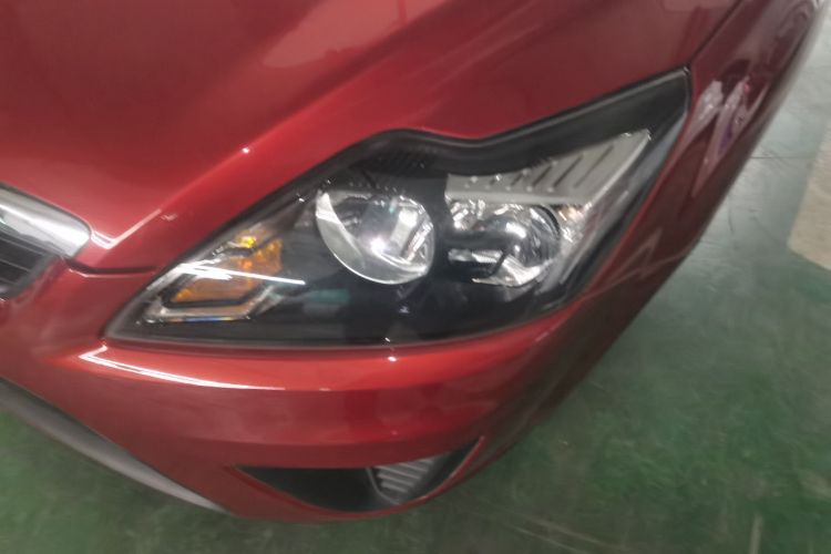 福特 福克斯 2012款 两厢经典 1.8L 自动基本型局部细节36