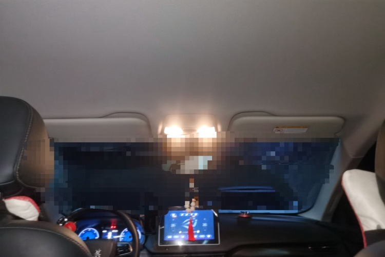 红旗E-QM5 2023款 改款 基础出行版中控内饰22