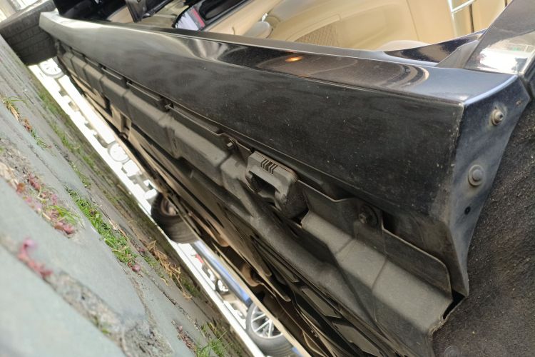 奔驰R级 2017款 R 320 4MATIC 商务型臻藏版局部细节9002