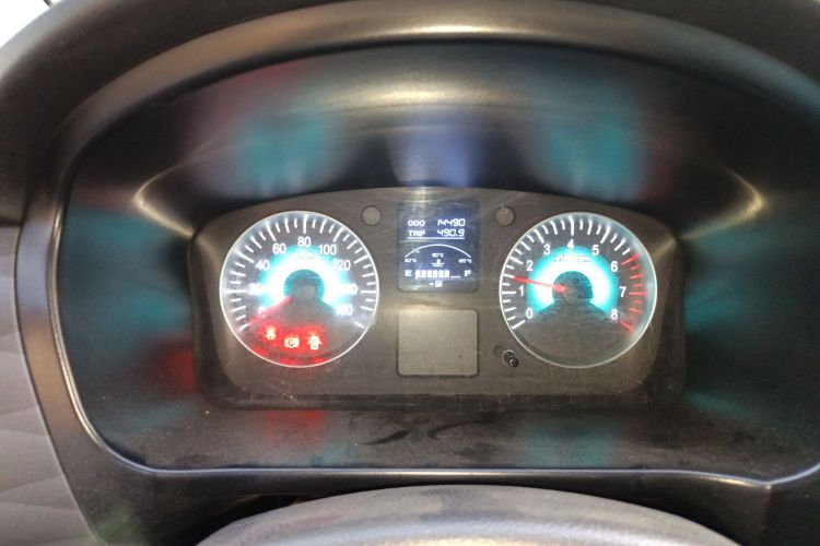 金杯 金海狮 2021款 1.5L 客车工程狮 6座中控内饰14