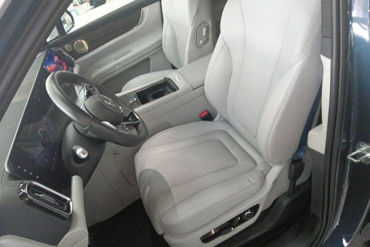 鸿蒙智行 问界M9 2024款 增程 Ultra版 42kWh 6座版局部细节19