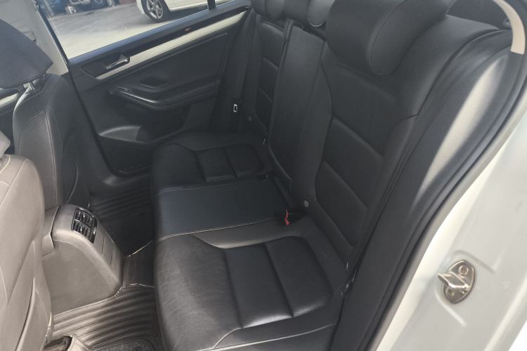 大众 速腾 2015款 230TSI 手动舒适型中控内饰21