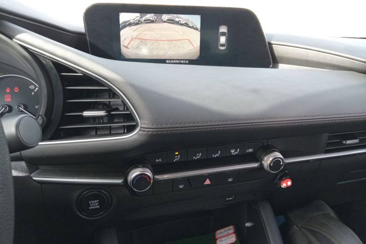 马自达3 昂克赛拉 2021款 1.5L 自动质美版中控内饰16
