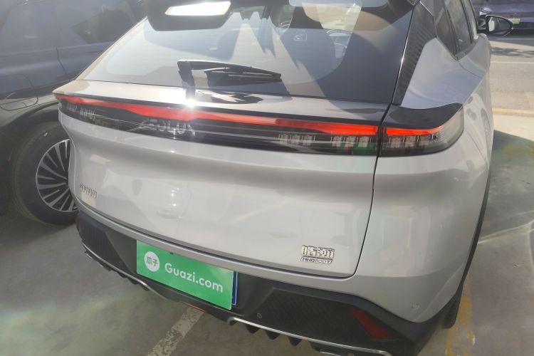 东风风神 皓瀚 2023款 DH-i 1.5T 尊贵版车身外观6004