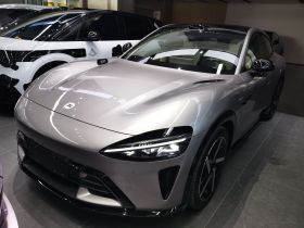 小米汽车 小米YU7 2025款 超长续航高性能四驱Max版