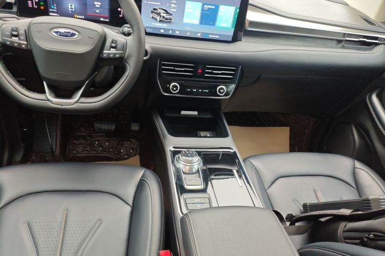 福特 锐界 2022款 PLUS EcoBoost 245 四驱铂锐型 7座中控内饰18