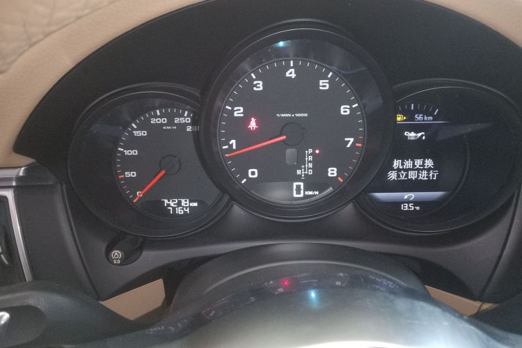 保时捷 2014款 Macan 2.0T中控内饰14