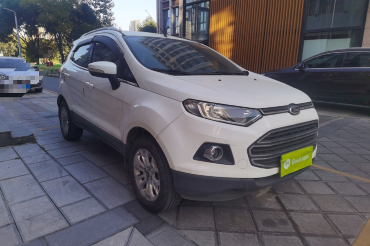 福特 翼搏 2013款 1.5L 自动尊贵型车身外观3