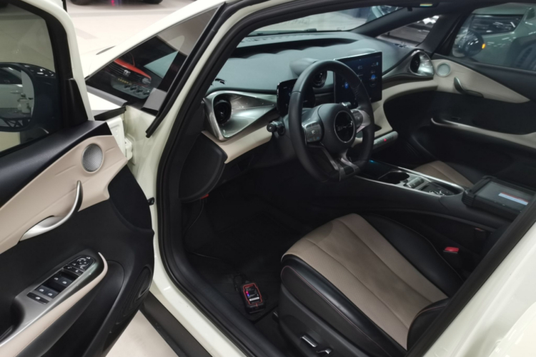 比亚迪 海豚 2024款 荣耀版 420km 时尚版中控内饰7003