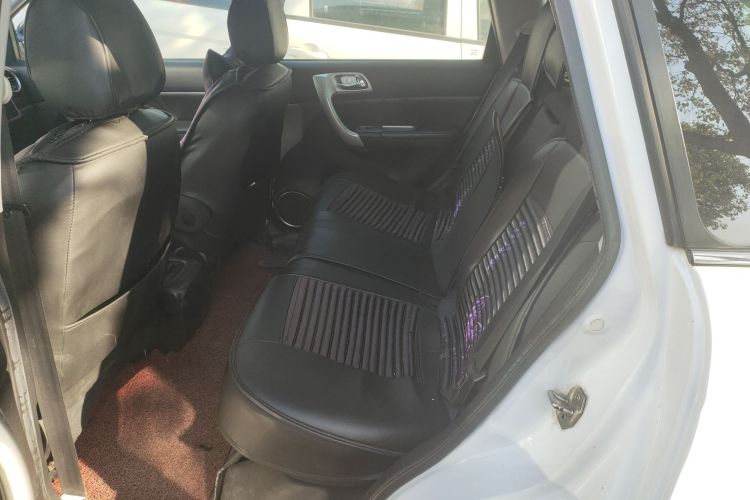 哈弗H6 2015款 升级版 1.5T 手动两驱都市型中控内饰21