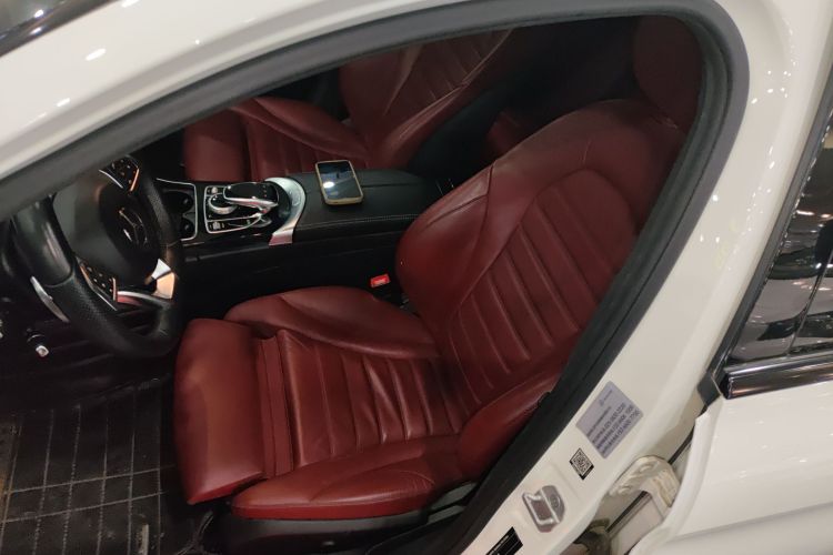 奔驰C级 2015款 C 300 运动版局部细节19