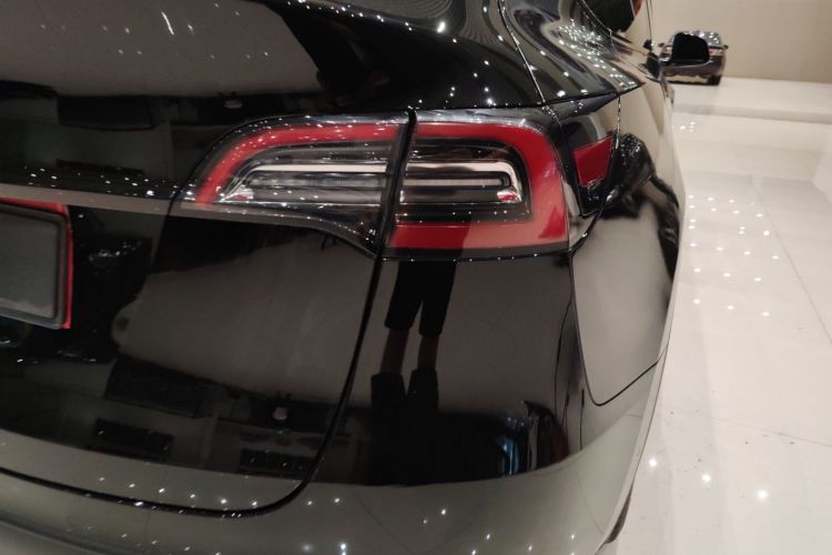 特斯拉 Model Y 2022款 改款 后轮驱动版车身外观6006