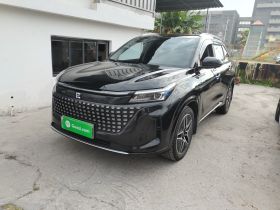 蓝电E5 2023款 1.5L DE-i 100KM臻享型 7座