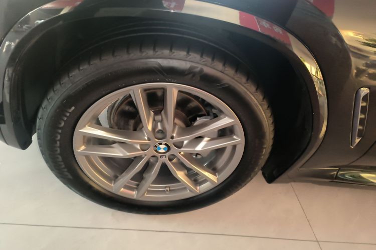 宝马X3 2020款  xDrive28i M运动套装车身外观6003