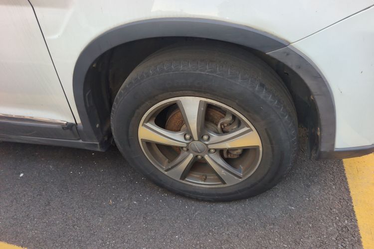 哈弗H6 2014款 运动版 1.5T 手动两驱精英型车身外观10