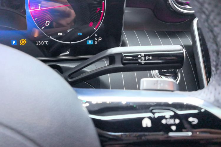 奔驰C级 2023款 改款 C 260 L 运动版中控内饰18