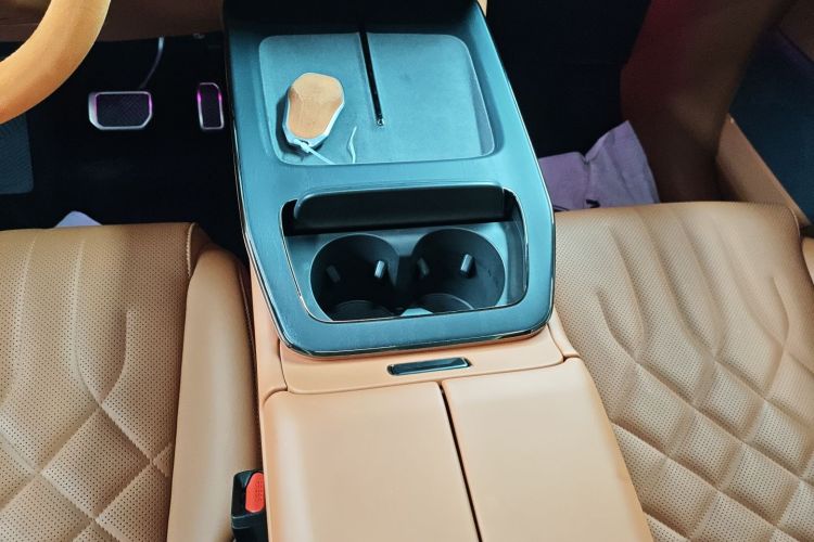 昊铂HT 2024款 670高阶智驾版中控内饰18