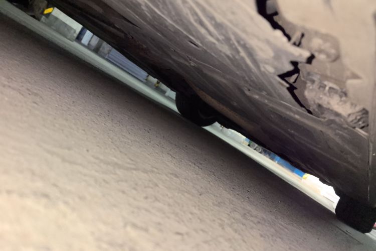 宝马3系 2015款 328i 运动设计套装局部细节9002