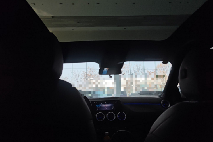 奔驰EQA 2025款 EQA 260中控内饰22