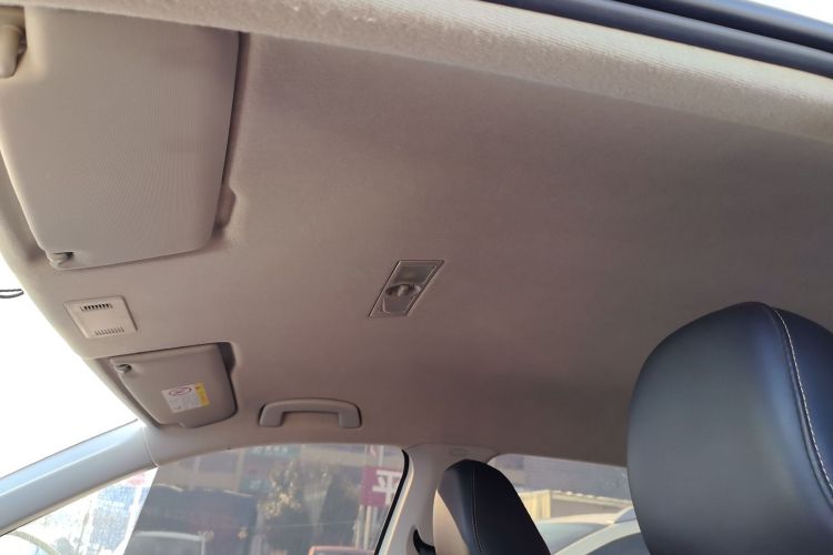 斯柯达 柯米克 2020款 1.5L 自动标准版中控内饰22