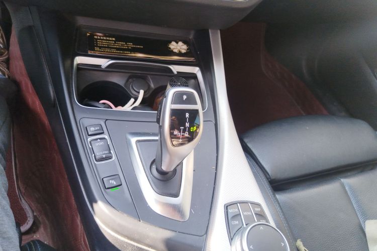 宝马2系(进口) 2019款 225i 敞篷轿跑车 尊享型 M运动套装中控内饰18