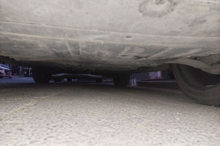 路虎 揽胜极光 2020款 249PS R-DYNAMIC SE 运动科技版局部细节9008