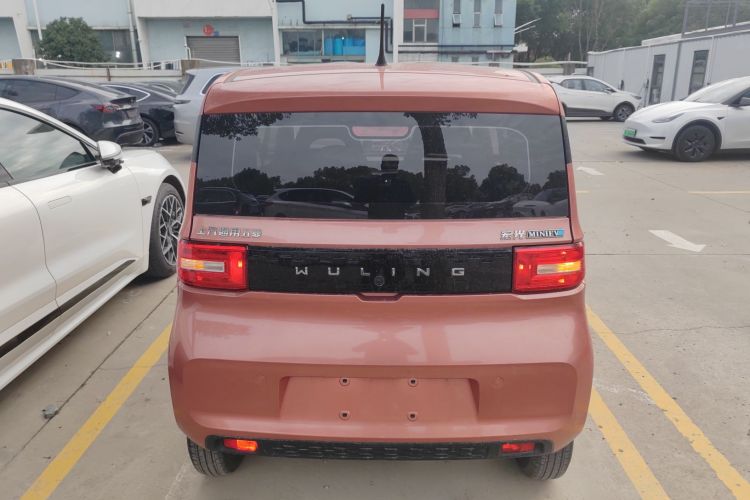 五菱汽车 宏光MINIEV 2020款 悦享款 磷酸铁锂车身外观6