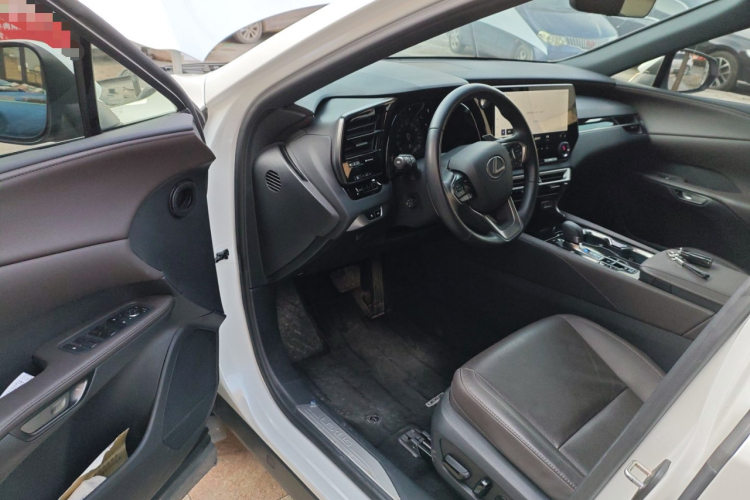 雷克萨斯RX 2023款 350h 四驱醇享版中控内饰20