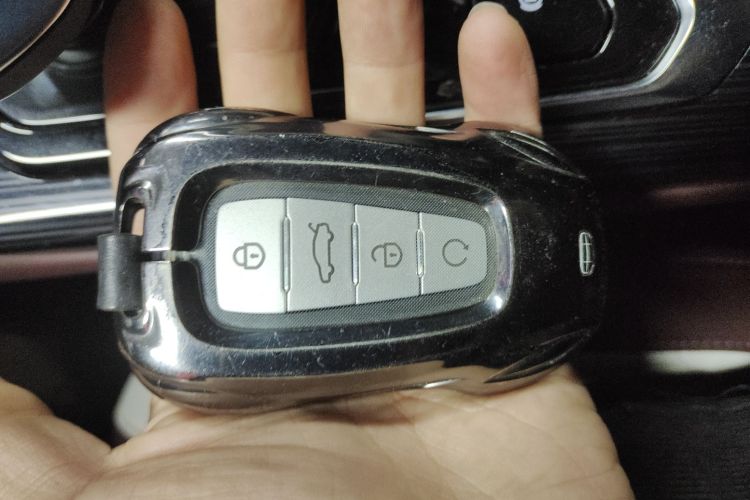 吉利汽车 星越L 2023款 2.0TD 高功自动两驱旗舰型中控内饰7001