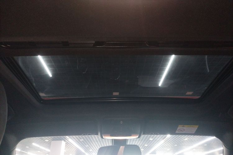 宝马3系 2018款 320i M运动套装中控内饰22