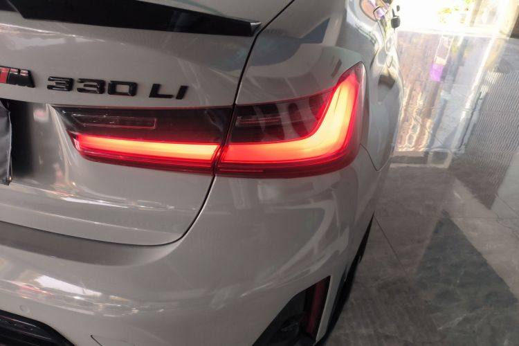 宝马3系 2023款 325Li M运动套装车身外观6006