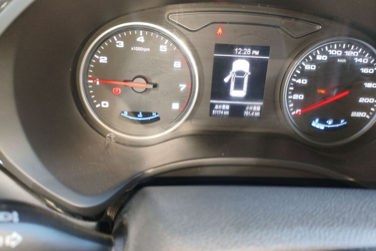 江汽集团 瑞风S4 2019款 1.6L 手动超越型中控内饰15