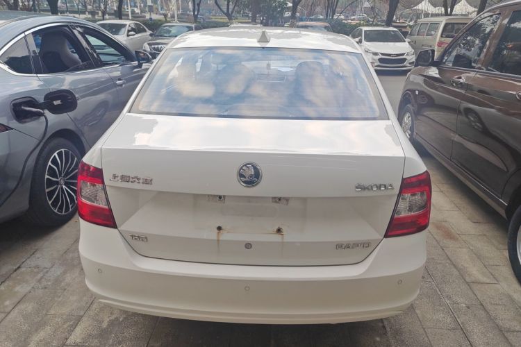 斯柯达 昕锐 2016款 1.6L 自动创行版车身外观6