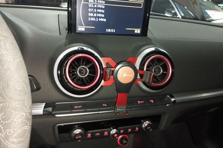 奥迪A3 2015款 Sportback 35 TFSI 百万纪念舒享型中控内饰16