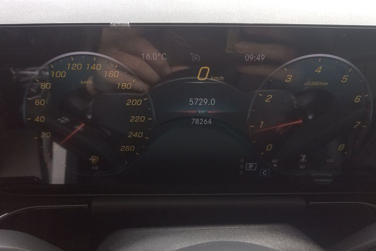 奔驰B级 2021款 B 200 时尚型中控内饰14