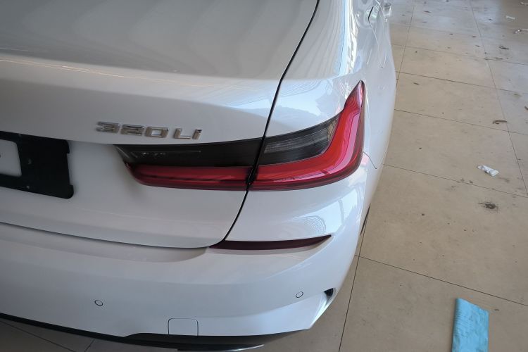 宝马3系 2021款 改款 320Li M运动套装车身外观6006