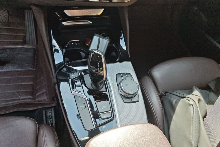 宝马X4 2019款 xDrive30i M运动套装局部细节18