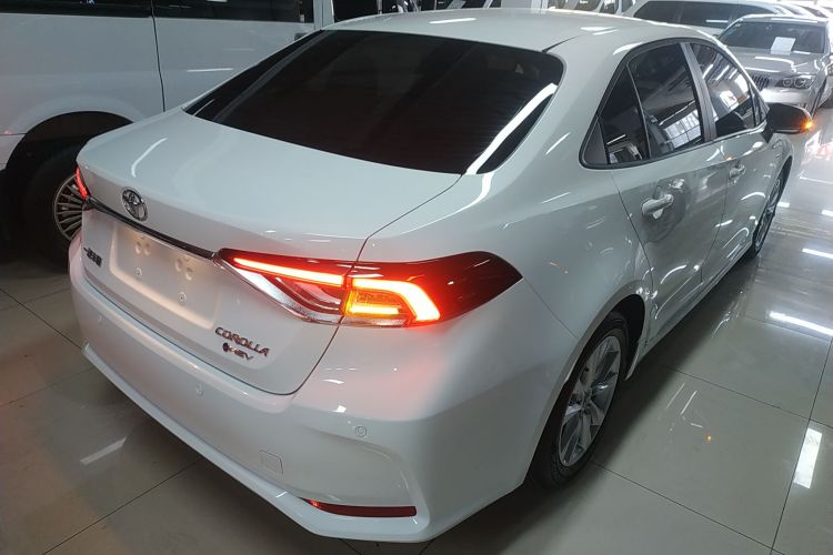 丰田 卡罗拉 2024款 1.8L 智能电混双擎 精英版车身外观7