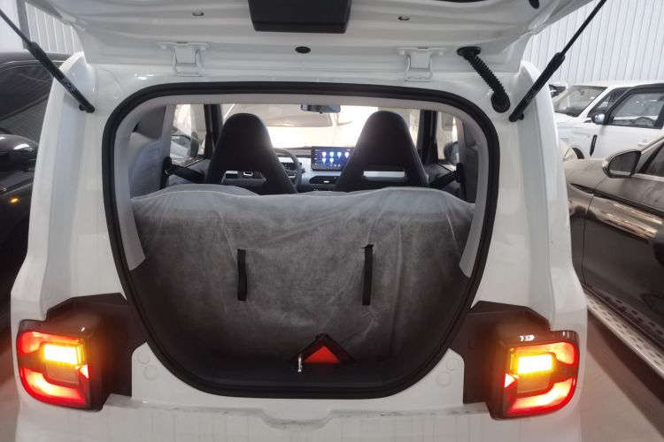 吉利银河 2024款 熊猫mini 200km 耐力熊机舱底盘23