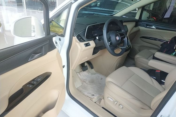 别克GL8 2025款 陆上公务舱 先享版中控内饰20