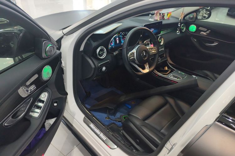 奔驰C级 2021款 C 260 L 运动星耀臻藏版中控内饰20