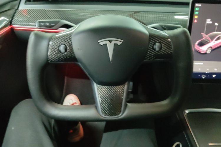 特斯拉 Model Y 2021款 标准续航后驱版中控内饰13