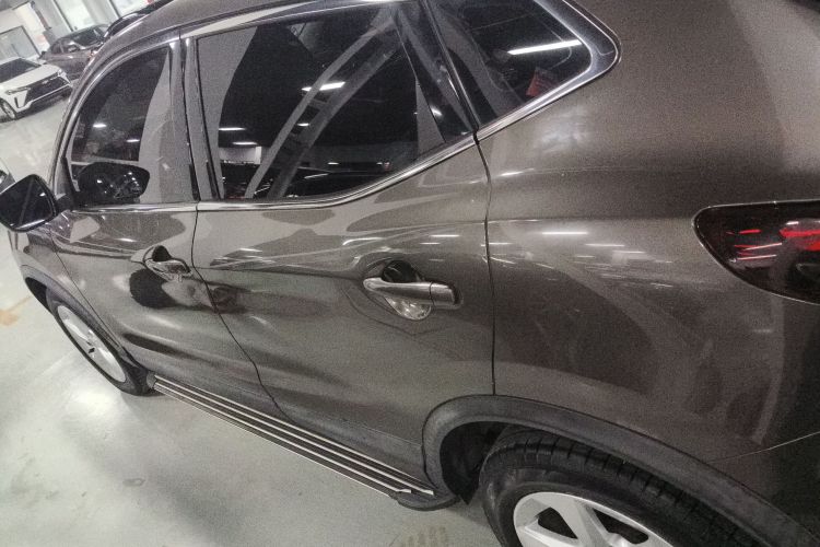 日产 逍客 2019款 2.0L CVT智享版车身外观4