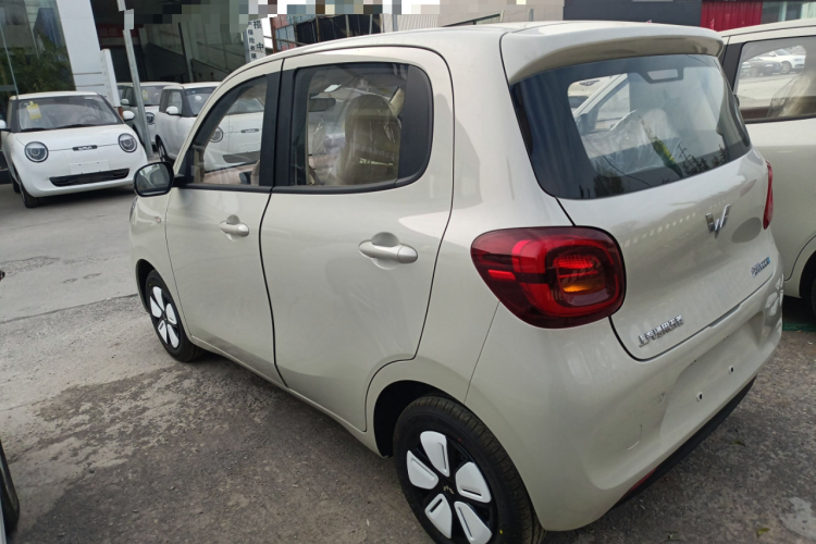 五菱汽车 宏光MINIEV 2025款 四门版 进阶款车身外观4