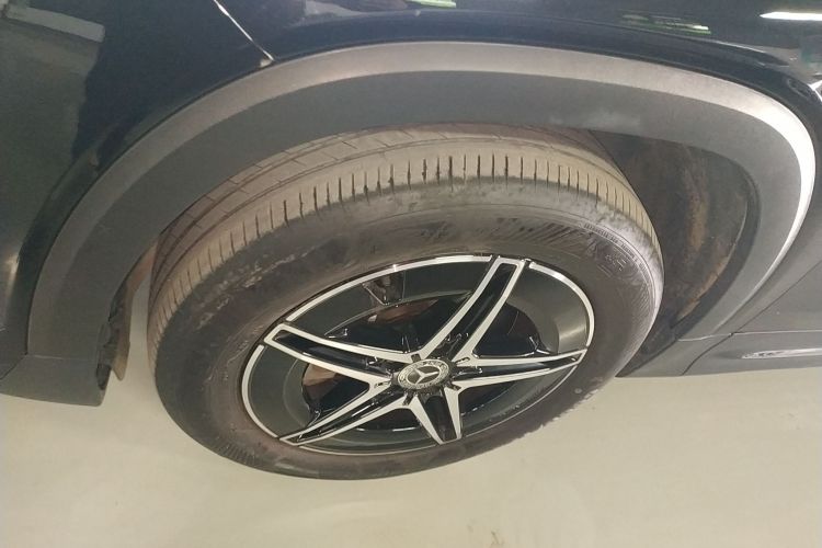 奔驰EQB 2022款 EQB 350 4MATIC 首发特别版车身外观6007