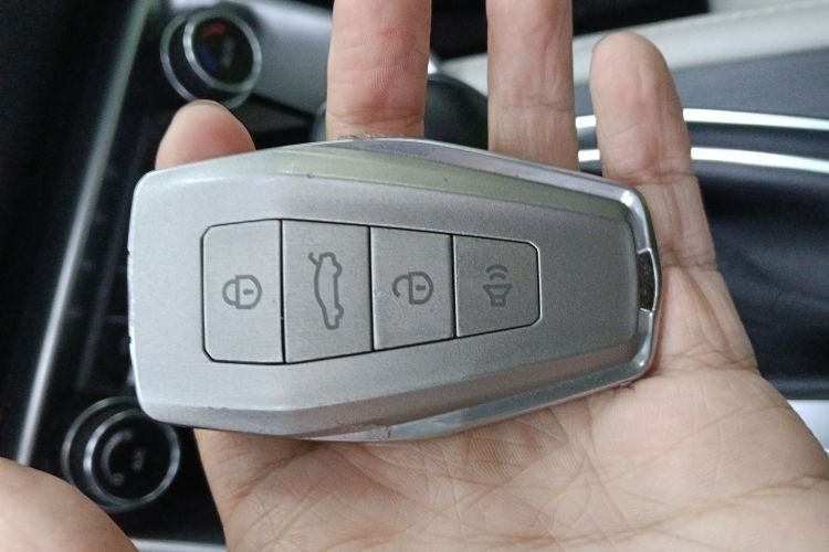 吉利汽车 缤瑞 2018款 14T CVT缤致版中控内饰11